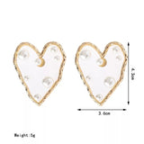 'Accessory Essential' Princess Pearl Heart Earrings (OS)