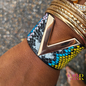 'Accessory Essential' Animal Print Button Bracelet